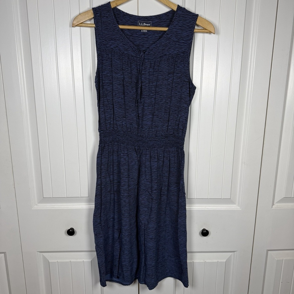 L.L. Bean Women's Size Small Sleeveless Dress Black Blue Stripe Smocked Waist